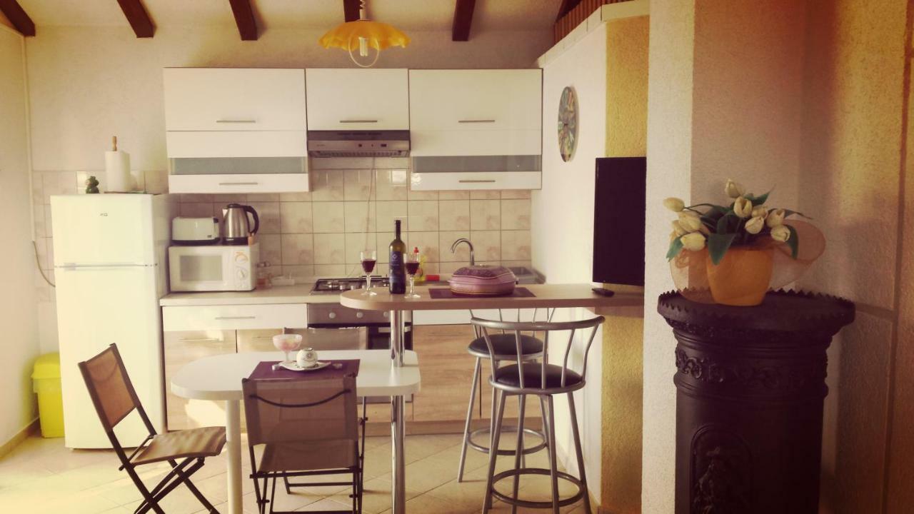 Apartmani Mersol Nin Exterior photo